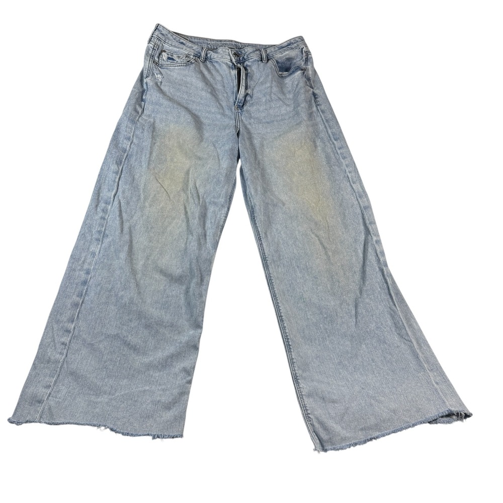American Eagle Super High Rise Baggy Wide Leg Jeans Light Wash Raw Hem 14 Long